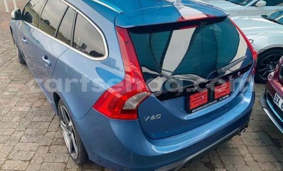 Buy Used Volvo V60 Blue Car in Manzini in Manzini Buy Used Volvo V60 Blue Car in Manzini in Manzini
