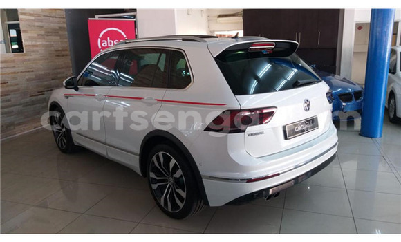 Nunua Ilio tumika Volkswagen Tiguan White Gari ndani ya Ezulwini nchini Hhohho Nunua Ilio tumika Volkswagen Tiguan White Gari ndani ya Ezulwini nchini Hhohho