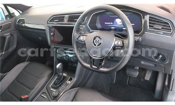 Nunua Ilio tumika Volkswagen Tiguan White Gari ndani ya Ezulwini nchini Hhohho Nunua Ilio tumika Volkswagen Tiguan White Gari ndani ya Ezulwini nchini Hhohho