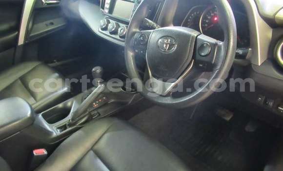 Acheter Occasion Voiture Toyota RAV4 Rouge à Ezulwini, Hhohho Acheter Occasion Voiture Toyota RAV4 Rouge à Ezulwini, Hhohho