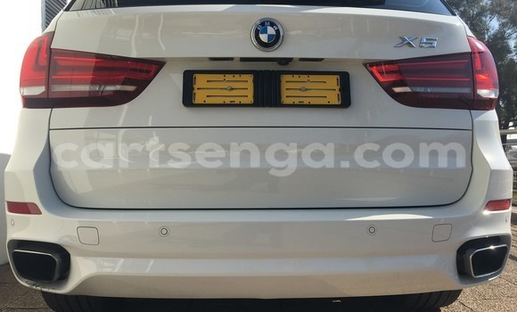 Acheter Occasion Voiture BMW X5 Blanc à Big Bend, Lubombo District Acheter Occasion Voiture BMW X5 Blanc à Big Bend, Lubombo District