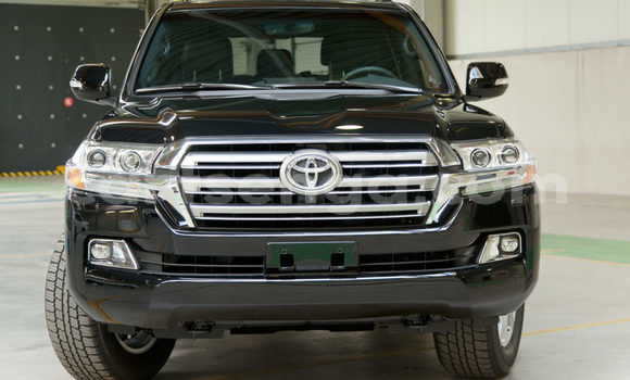 Buy Used Toyota Land Cruiser Black Car in Manzini in Manzini Buy Used Toyota Land Cruiser Black Car in Manzini in Manzini