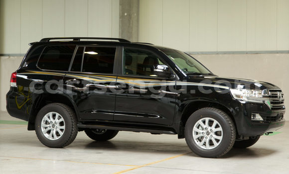 Buy Used Toyota Land Cruiser Black Car in Manzini in Manzini Buy Used Toyota Land Cruiser Black Car in Manzini in Manzini
