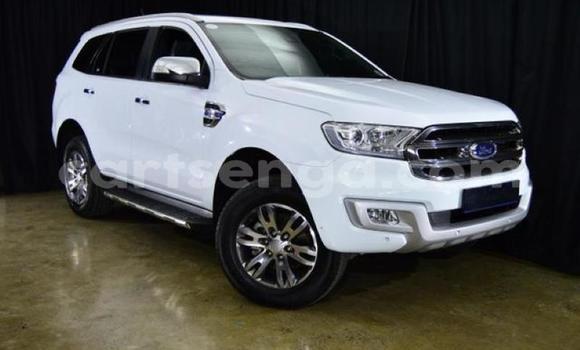 Acheter Occasion Voiture Ford Everest Blanc à Ezulwini, Hhohho Acheter Occasion Voiture Ford Everest Blanc à Ezulwini, Hhohho