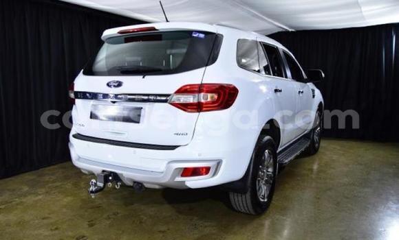 Acheter Occasion Voiture Ford Everest Blanc à Ezulwini, Hhohho Acheter Occasion Voiture Ford Everest Blanc à Ezulwini, Hhohho