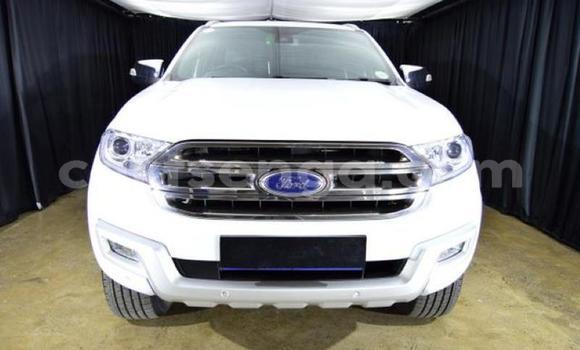 Acheter Occasion Voiture Ford Everest Blanc à Ezulwini, Hhohho Acheter Occasion Voiture Ford Everest Blanc à Ezulwini, Hhohho