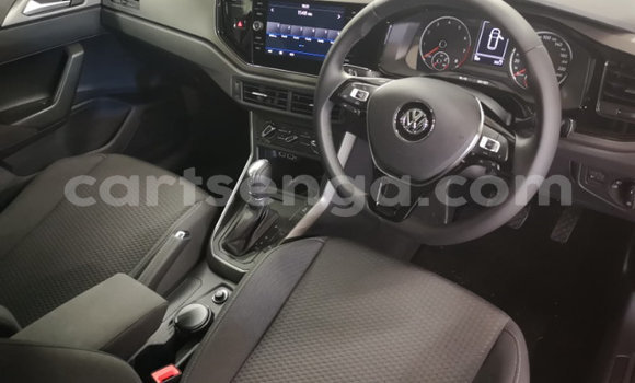 Nunua Ilio tumika Volkswagen Polo White Gari ndani ya Ezulwini nchini Hhohho Nunua Ilio tumika Volkswagen Polo White Gari ndani ya Ezulwini nchini Hhohho
