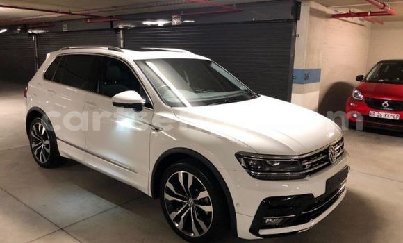 Nunua Ilio tumika Volkswagen Tiguan White Gari ndani ya Ezulwini nchini Hhohho Nunua Ilio tumika Volkswagen Tiguan White Gari ndani ya Ezulwini nchini Hhohho