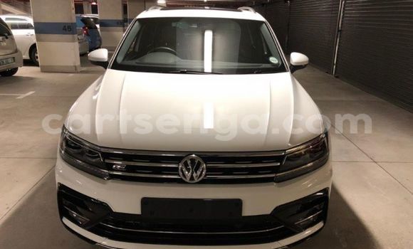 Nunua Ilio tumika Volkswagen Tiguan White Gari ndani ya Ezulwini nchini Hhohho Nunua Ilio tumika Volkswagen Tiguan White Gari ndani ya Ezulwini nchini Hhohho