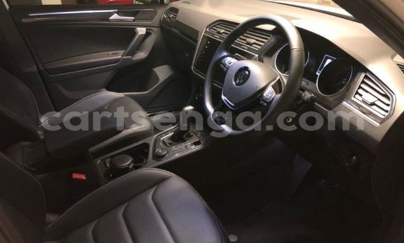 Nunua Ilio tumika Volkswagen Tiguan White Gari ndani ya Ezulwini nchini Hhohho Nunua Ilio tumika Volkswagen Tiguan White Gari ndani ya Ezulwini nchini Hhohho