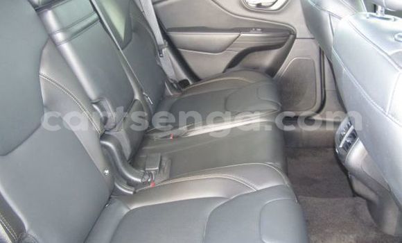 Acheter Occasion Voiture Jeep Cherokee Gris à Ezulwini, Hhohho Acheter Occasion Voiture Jeep Cherokee Gris à Ezulwini, Hhohho