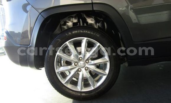 Acheter Occasion Voiture Jeep Cherokee Gris à Ezulwini, Hhohho Acheter Occasion Voiture Jeep Cherokee Gris à Ezulwini, Hhohho