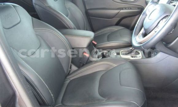 Acheter Occasion Voiture Jeep Cherokee Gris à Ezulwini, Hhohho Acheter Occasion Voiture Jeep Cherokee Gris à Ezulwini, Hhohho