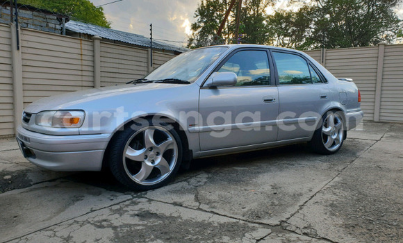 Nunua Ilio tumika Toyota Corolla Silver Gari ndani ya Ezulwini nchini Hhohho Nunua Ilio tumika Toyota Corolla Silver Gari ndani ya Ezulwini nchini Hhohho