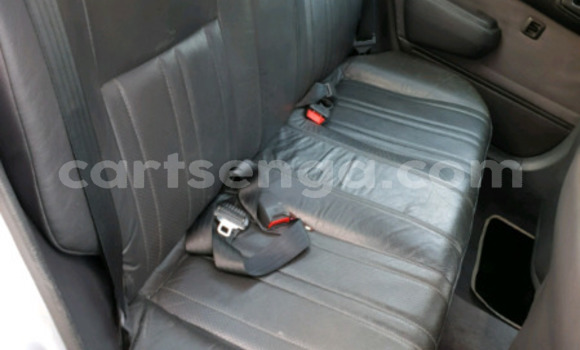 Nunua Ilio tumika Toyota Corolla Silver Gari ndani ya Ezulwini nchini Hhohho Nunua Ilio tumika Toyota Corolla Silver Gari ndani ya Ezulwini nchini Hhohho