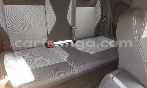 Nunua Ilio tumika Ford Fiesta ST Red Gari ndani ya Hlatikulu nchini Wilaya ya Shiselweni Nunua Ilio tumika Ford Fiesta ST Red Gari ndani ya Hlatikulu nchini Wilaya ya Shiselweni