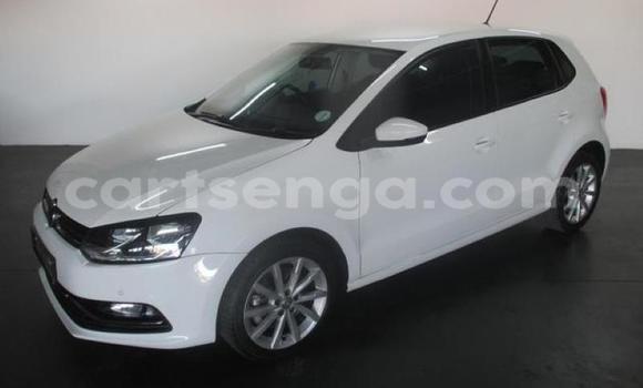 Nunua Ilio tumika Volkswagen Polo Silver Gari ndani ya Manzini nchini Manzini Nunua Ilio tumika Volkswagen Polo Silver Gari ndani ya Manzini nchini Manzini