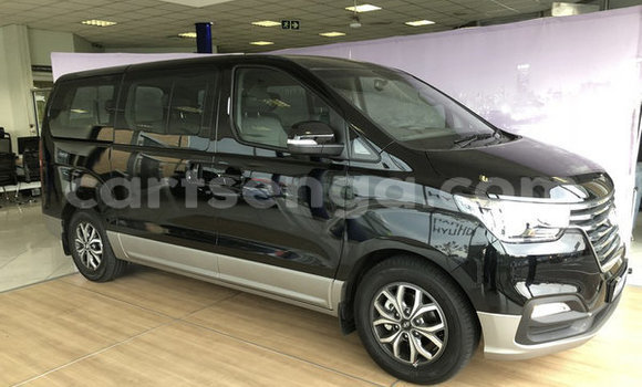 Nunua Ilio tumika Hyundai H1 Black Gari ndani ya Hluti nchini Wilaya ya Shiselweni Nunua Ilio tumika Hyundai H1 Black Gari ndani ya Hluti nchini Wilaya ya Shiselweni