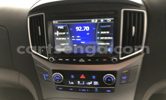 Nunua Ilio tumika Hyundai H1 Black Gari ndani ya Hluti nchini Wilaya ya Shiselweni Nunua Ilio tumika Hyundai H1 Black Gari ndani ya Hluti nchini Wilaya ya Shiselweni