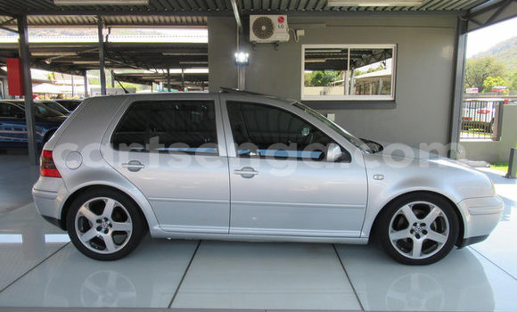 Nunua Ilio tumika Volkswagen Golf Silver Gari ndani ya Hlatikulu nchini Wilaya ya Shiselweni Nunua Ilio tumika Volkswagen Golf Silver Gari ndani ya Hlatikulu nchini Wilaya ya Shiselweni