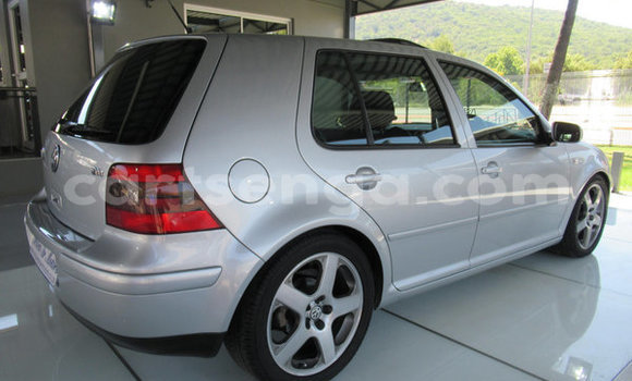 Nunua Ilio tumika Volkswagen Golf Silver Gari ndani ya Hlatikulu nchini Wilaya ya Shiselweni Nunua Ilio tumika Volkswagen Golf Silver Gari ndani ya Hlatikulu nchini Wilaya ya Shiselweni