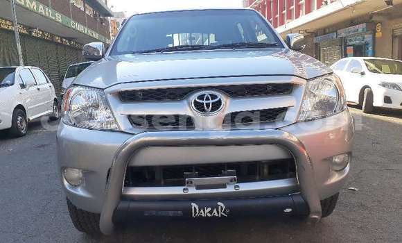 Nunua Ilio tumika Toyota Hilux Beige Gari ndani ya Manzini nchini Manzini Nunua Ilio tumika Toyota Hilux Beige Gari ndani ya Manzini nchini Manzini