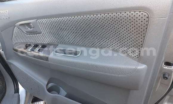 Nunua Ilio tumika Toyota Hilux Beige Gari ndani ya Manzini nchini Manzini Nunua Ilio tumika Toyota Hilux Beige Gari ndani ya Manzini nchini Manzini