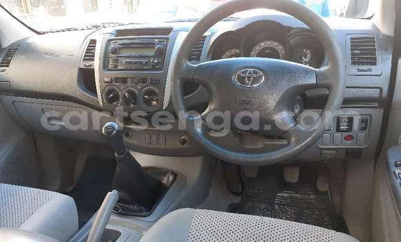 Nunua Ilio tumika Toyota Hilux Beige Gari ndani ya Manzini nchini Manzini Nunua Ilio tumika Toyota Hilux Beige Gari ndani ya Manzini nchini Manzini