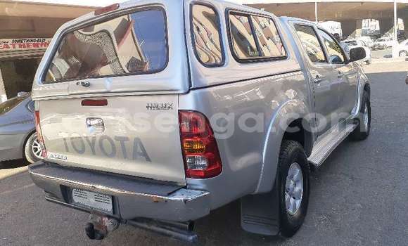 Nunua Ilio tumika Toyota Hilux Beige Gari ndani ya Manzini nchini Manzini Nunua Ilio tumika Toyota Hilux Beige Gari ndani ya Manzini nchini Manzini