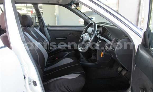 Nunua Ilio tumika Toyota Tacoma White Gari ndani ya Mankayane nchini Manzini Nunua Ilio tumika Toyota Tacoma White Gari ndani ya Mankayane nchini Manzini