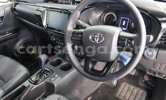 Nunua Ilio tumika Toyota Hilux White Gari ndani ya Bulembu nchini Hhohho Nunua Ilio tumika Toyota Hilux White Gari ndani ya Bulembu nchini Hhohho