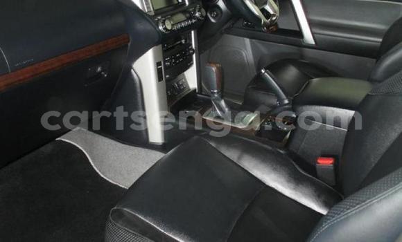 Nunua Ilio tumika Toyota Land Cruiser Prado White Gari ndani ya Manzini nchini Manzini Nunua Ilio tumika Toyota Land Cruiser Prado White Gari ndani ya Manzini nchini Manzini