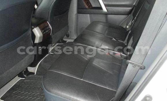 Nunua Ilio tumika Toyota Land Cruiser Prado White Gari ndani ya Manzini nchini Manzini Nunua Ilio tumika Toyota Land Cruiser Prado White Gari ndani ya Manzini nchini Manzini