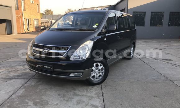 Nunua Ilio tumika Hyundai H1 Black Gari ndani ya Ezulwini nchini Hhohho Nunua Ilio tumika Hyundai H1 Black Gari ndani ya Ezulwini nchini Hhohho