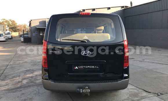 Nunua Ilio tumika Hyundai H1 Black Gari ndani ya Ezulwini nchini Hhohho Nunua Ilio tumika Hyundai H1 Black Gari ndani ya Ezulwini nchini Hhohho