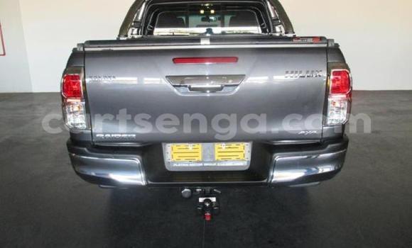 Nunua Ilio tumika Toyota Hilux Black Gari ndani ya Manzini nchini Manzini Nunua Ilio tumika Toyota Hilux Black Gari ndani ya Manzini nchini Manzini