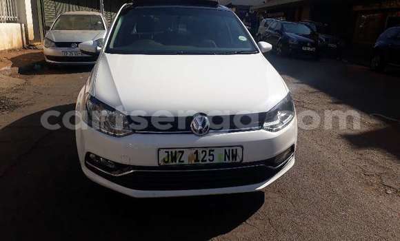 Nunua Ilio tumika Volkswagen Polo White Gari ndani ya Hlatikulu nchini Wilaya ya Shiselweni Nunua Ilio tumika Volkswagen Polo White Gari ndani ya Hlatikulu nchini Wilaya ya Shiselweni