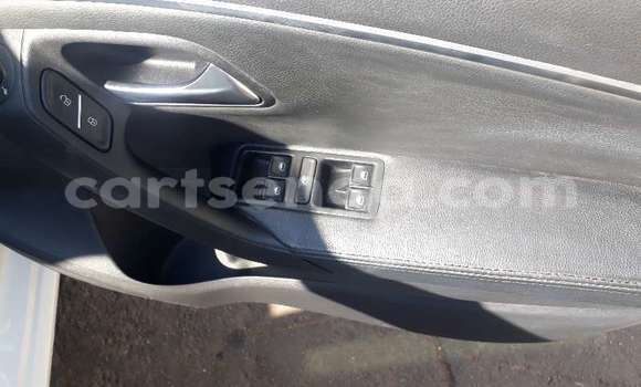 Nunua Ilio tumika Volkswagen Polo White Gari ndani ya Hlatikulu nchini Wilaya ya Shiselweni Nunua Ilio tumika Volkswagen Polo White Gari ndani ya Hlatikulu nchini Wilaya ya Shiselweni