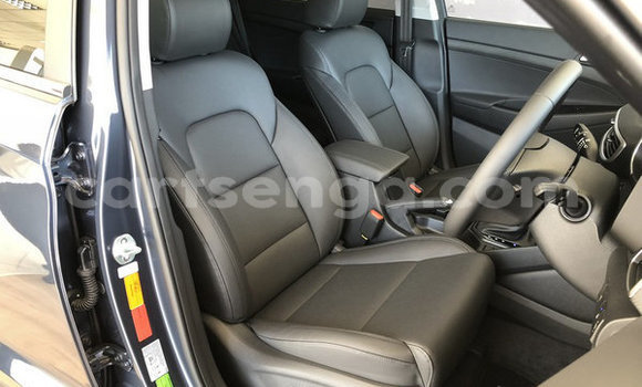 Nunua Ilio tumika Hyundai Tucson Silver Gari ndani ya Ezulwini nchini Hhohho Nunua Ilio tumika Hyundai Tucson Silver Gari ndani ya Ezulwini nchini Hhohho