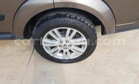Buy Used Land Rover Discovery Brown Car in Manzini in Manzini Buy Used Land Rover Discovery Brown Car in Manzini in Manzini