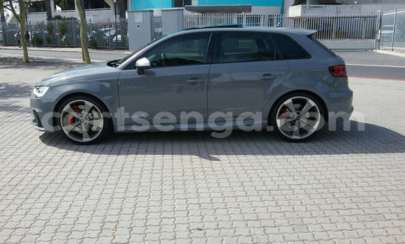 Nunua Ilio tumika Audi RS3 Silver Gari ndani ya Ezulwini nchini Hhohho Nunua Ilio tumika Audi RS3 Silver Gari ndani ya Ezulwini nchini Hhohho