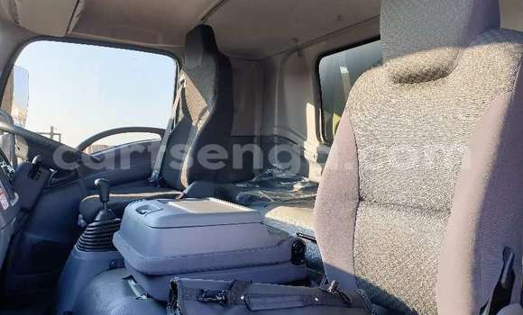 Nunua Ilio tumika Isuzu FTR 850 White Lori ndani ya Manzini nchini Manzini Nunua Ilio tumika Isuzu FTR 850 White Lori ndani ya Manzini nchini Manzini