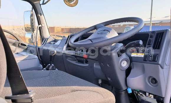 Nunua Ilio tumika Isuzu FTR 850 White Lori ndani ya Manzini nchini Manzini Nunua Ilio tumika Isuzu FTR 850 White Lori ndani ya Manzini nchini Manzini