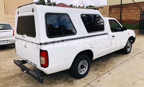 Buy Used Nissan Hardbody White Car in Kwaluseni in Manzini Buy Used Nissan Hardbody White Car in Kwaluseni in Manzini