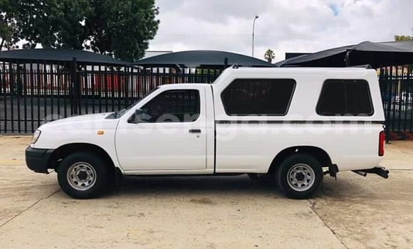 Buy Used Nissan Hardbody White Car in Kwaluseni in Manzini Buy Used Nissan Hardbody White Car in Kwaluseni in Manzini