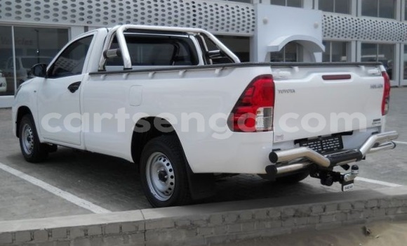 Buy Used Toyota Hilux White Car in Ezulwini in Hhohho Buy Used Toyota Hilux White Car in Ezulwini in Hhohho