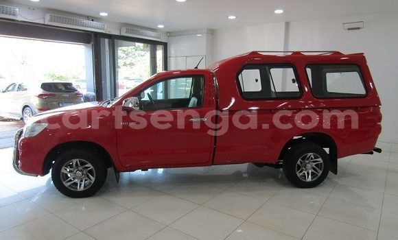 Buy Used Toyota Hilux Red Car in Ezulwini in Hhohho Buy Used Toyota Hilux Red Car in Ezulwini in Hhohho