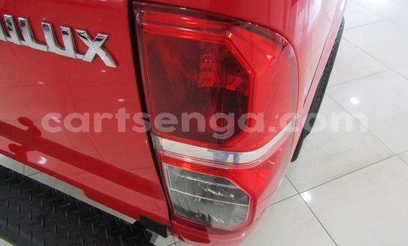 Buy Used Toyota Hilux Red Car in Ezulwini in Hhohho Buy Used Toyota Hilux Red Car in Ezulwini in Hhohho