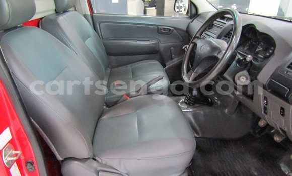 Buy Used Toyota Hilux Red Car in Ezulwini in Hhohho Buy Used Toyota Hilux Red Car in Ezulwini in Hhohho