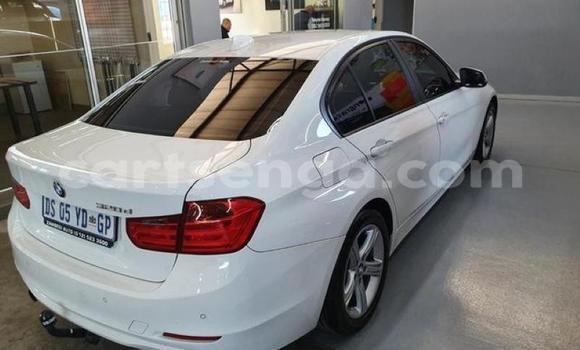 Nunua Ilio tumika BMW 3–Series White Gari ndani ya Manzini nchini Manzini Nunua Ilio tumika BMW 3–Series White Gari ndani ya Manzini nchini Manzini